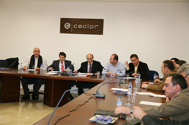 El Alcalde convoca la plataforma para el soterramiento del ferrocarril y se desplazará al Ministerio de Fomento con una comisión lorquina para exigir aclaraciones - 1, Foto 1