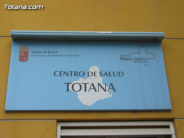 Las obras de remodelacin del Centro de Salud, que terminarn en dos meses, solucionarn los problemas de humedad y los desperfectos de la fachada - 2