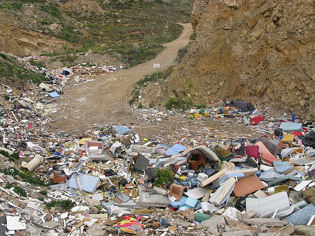 La concejalía de Desarrollo Sostenible pondrá fin al vertedero de la Sierra de Balumba - 2, Foto 2