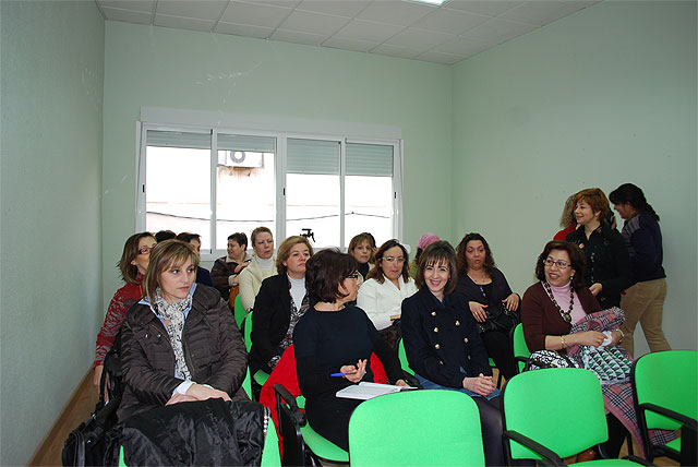 El alcalde de Abarán asiste al seminario Desayuno Empresarial celebrado en el Centro Cultural - 2, Foto 2