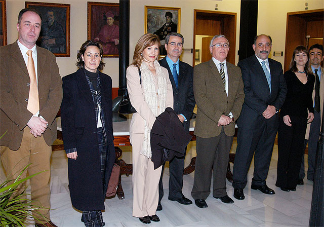 La Universidad de Murcia y la nueva directiva del Colegio de Abogados incrementarán su colaboración - 1, Foto 1