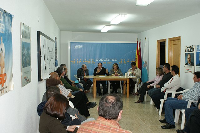 Pedro Antonio Sánchez se reúne con el nuevo Comité Ejecutivo del PP de Los Alcázares - 2, Foto 2