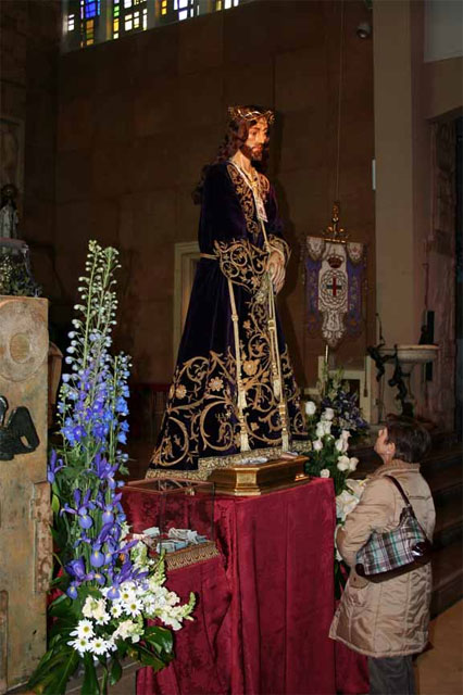 Alcantarilla celebró el tradicional besapié al Cristo de Medinaceli - 5, Foto 5