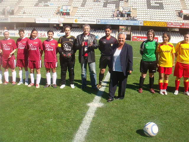 La fiesta del fútbol conmemoró el Día de la Mujer - 1, Foto 1
