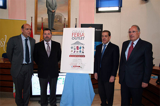 El director general de Comercio y el alcalde de Alcantarilla presentan la primera Gran Feria Outlet que se celebrará en el municipio los días 12, 13, 14 y 15 de marzo - 2, Foto 2