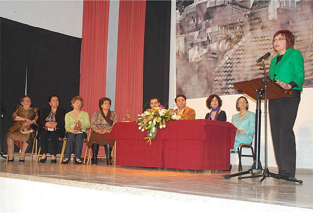 Lorquí homenajeó a sus mujeres conserveras con motivo del 8 de marzo - 3, Foto 3