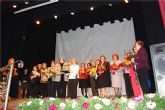 La Concejala de la Mujer hace entrega del Premio 8 de marzo al Grupo Mucho por Vivir
