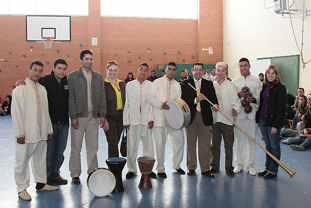 El Instituto Maestro Antonio Hellín acoge las Jornadas Interculturales - 1, Foto 1