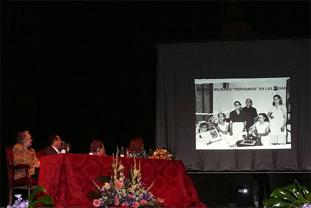 Emotivo acto de Homenaje a la Mujer Jumillana 2009 que este año es Dolores Cutillas - 3, Foto 3