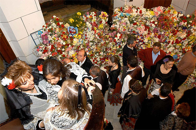 Festejos abre el plazo de inscripción para participar en la Ofrenda Floral a la Patrona - 1, Foto 1