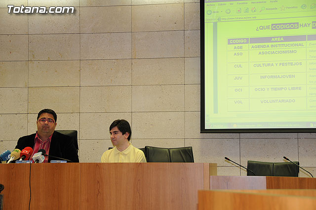 El Ayuntamiento pone en marcha el servicio de información ciudadana mediante el envío gratuito de mensajes cortos a móviles, Foto 4