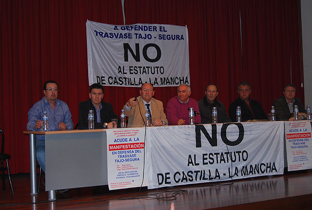 El alcalde de Alhama propone a los 45 alcaldes de la regin as como los primeros ediles de Almera, Alicante y Valencia que se trasladen hasta Madrid en defensa del Trasvase Tajo – Segura, Foto 1