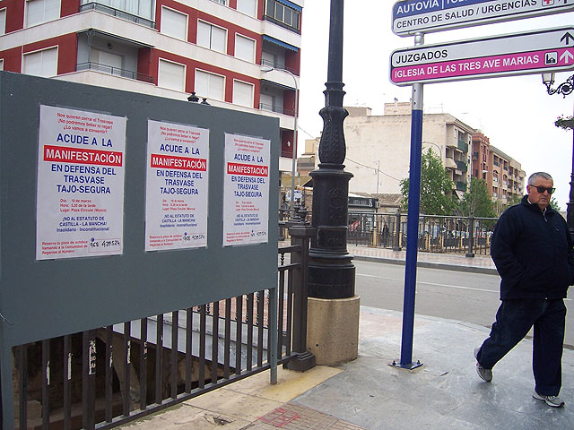 El alcalde pide a los ciudadanos que acudan a la manifestación el próximo 18 de marzo en Murcia, Foto 2