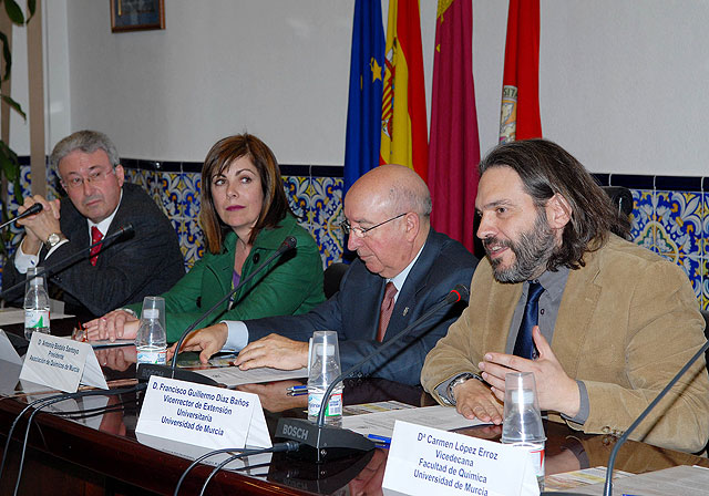 Los estudiantes ganadores de la Olimpiada de Química recibieron sus premios - 3, Foto 3