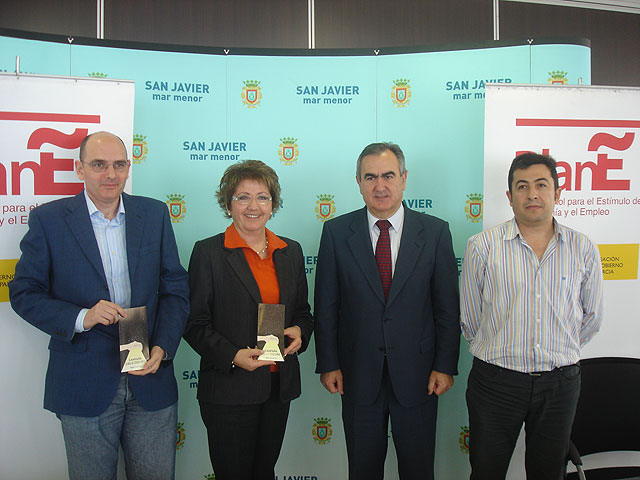 El ayuntamiento de San Javier valorará la eficiencia medioambiental y energética a la hora de contratar proyectos municipales de iluminación pública - 1, Foto 1