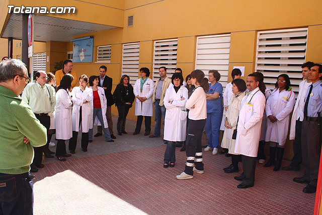 Médicos de familia murcianos guardan cinco minutos de silencio, Foto 1