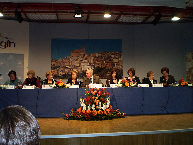 Se presenta una revista, realizada por las asociaciones de mujeres de Cehegín - 2, Foto 2