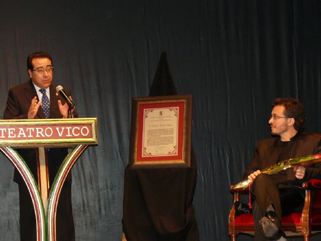 El ayuntamiento de Jumilla pide formalmente la concesión de la medalla de oro para Roque Baños - 1, Foto 1
