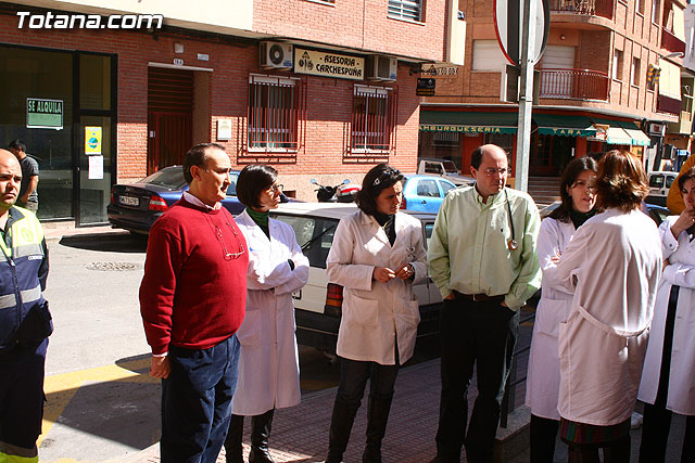 Mdicos de familia murcianos guardan cinco minutos de silencio - 4