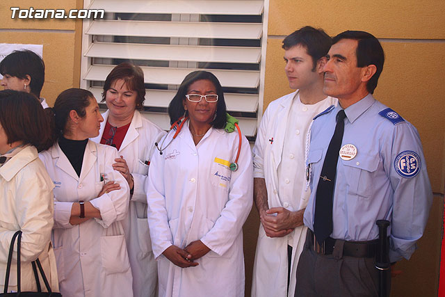 Mdicos de familia murcianos guardan cinco minutos de silencio - 6