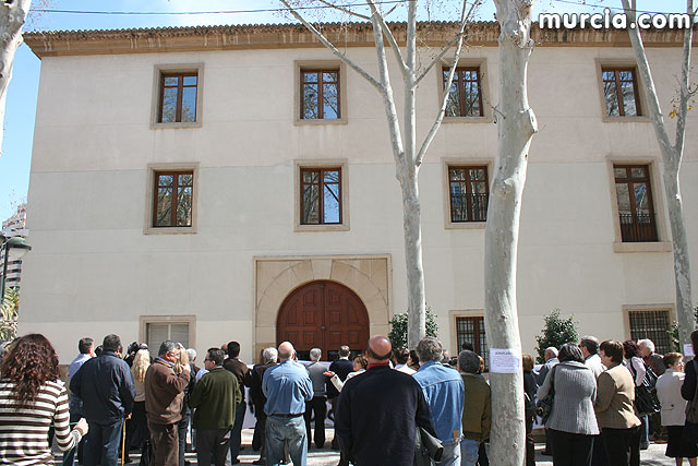 Medio centenar de afectados por la expropiacin de los terrenos para el aeropuerto de Corvera se manifiestan - 12