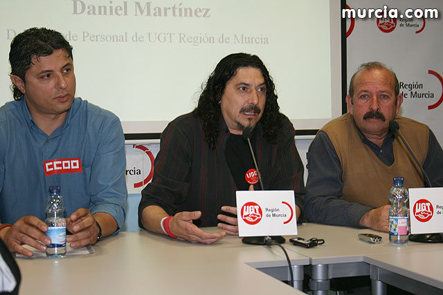 UGT, CCOO y USO anuncian otra huelga de los trabajadores de Latbus 