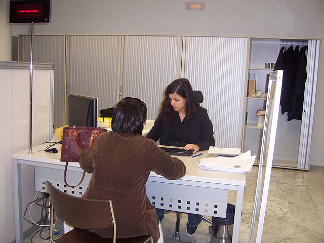 El servicio especial de atención al ciudadano tramita más de medio millar de quejas por las facturas de la luz, Foto 1