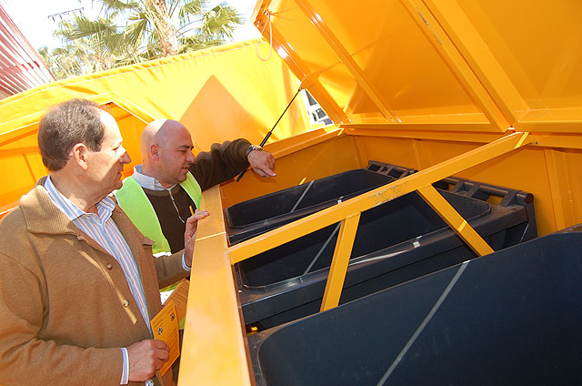 El Ecoparque móvil comienza a reciclar en el barrio Nuestra Señora del Carmen - 1, Foto 1