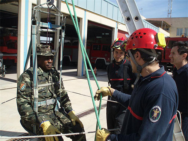 Efectivos de la Unidad Militar de Emergencias de ejercicios en Cartagena - 3, Foto 3