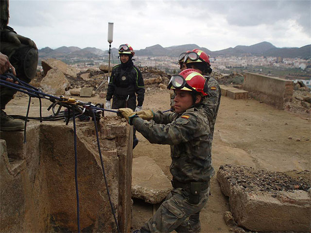 Efectivos de la Unidad Militar de Emergencias de ejercicios en Cartagena - 4, Foto 4