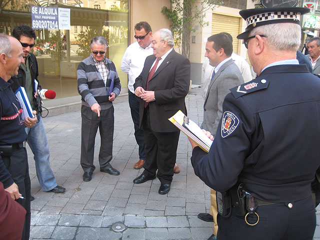 Revisadas las calles por las que desfilarán las procesiones de la Semana Santa Murciana - 1, Foto 1