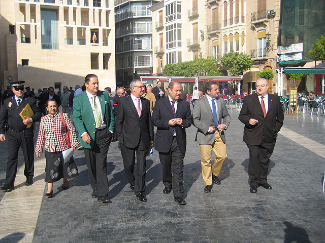 Revisadas las calles por las que desfilarán las procesiones de la Semana Santa Murciana - 2, Foto 2