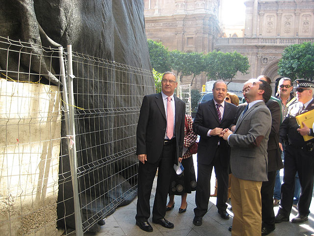 Revisadas las calles por las que desfilarán las procesiones de la Semana Santa Murciana - 4, Foto 4