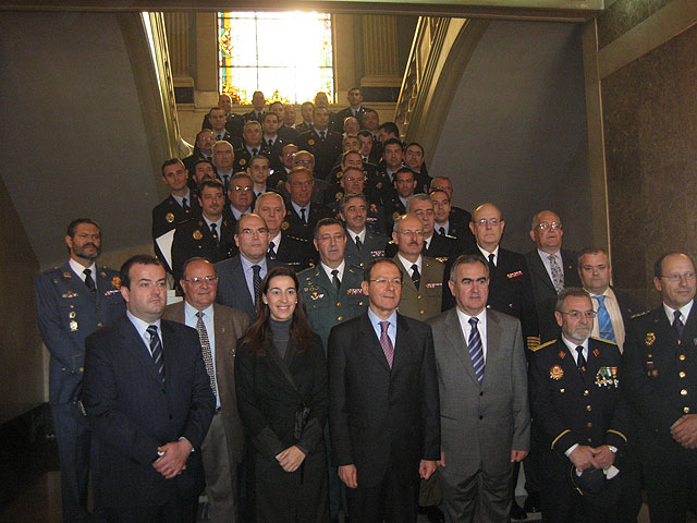 El Alcalde destaca la labor cotidiana ejercida por la Policía Local en el sevicio ciudadano - 1, Foto 1