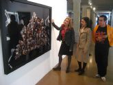 Rosa Muñoz expone sus fotografas de paisajes urbanos en el Espacio Molinos del Ro-Caballerizas