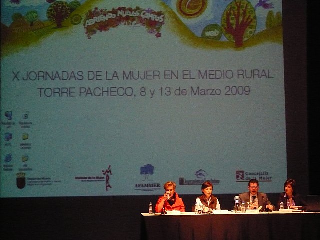 Se pone el punto y final a los actos conmemorativos del “Día Internacional de la Mujer Trabajadora”, Foto 2