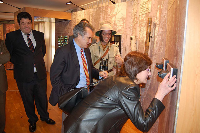 La sala de exposiciones de la CAM de Jumilla acoge la espectacular muestra ‘El bosque interior’ - 1, Foto 1