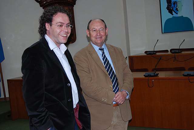 El segundo grupo de alumnos de intercambio de Canadá son recibidos en el Ayuntamiento - 3, Foto 3