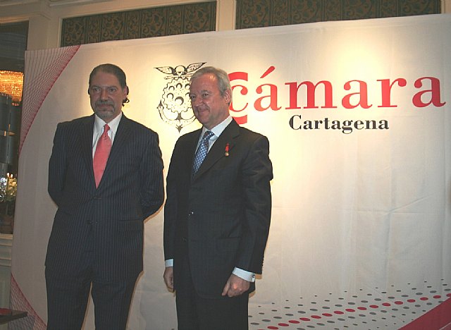 Valcárcel muestra su “compromiso y apoyo” a los empresarios de Cartagena para mantener la proyección económica de la comarca - 1, Foto 1