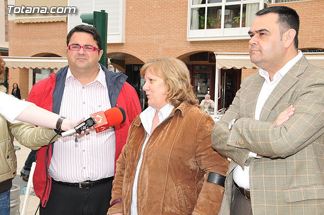 El alcalde anuncia que durante este año se va a invertir casi un milln de euros en obras pblicas sin barreras arquitectnicas - 6