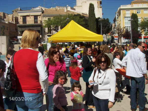 Ms de 150 niños/as se subieron al “Ludobs” el pasado sbado en la Plaza de la Balsa Vieja - 4