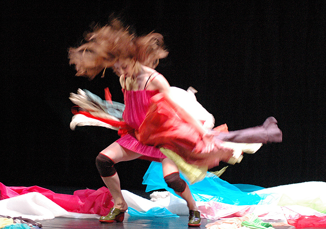 La compañía Mudances de Angels Margarit presente en el festival MuDanzas de Cartagena con Flexelf, una pieza para todos los públicos - 1, Foto 1