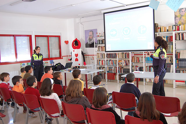 Los escolares torreños se suben a sus bicis para aprender educación vial - 1, Foto 1