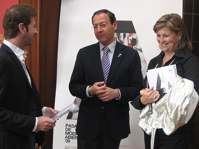 La Pasarela de Moda Abierta descubre nuevos talentos entre los jóvenes creadores - 1, Foto 1