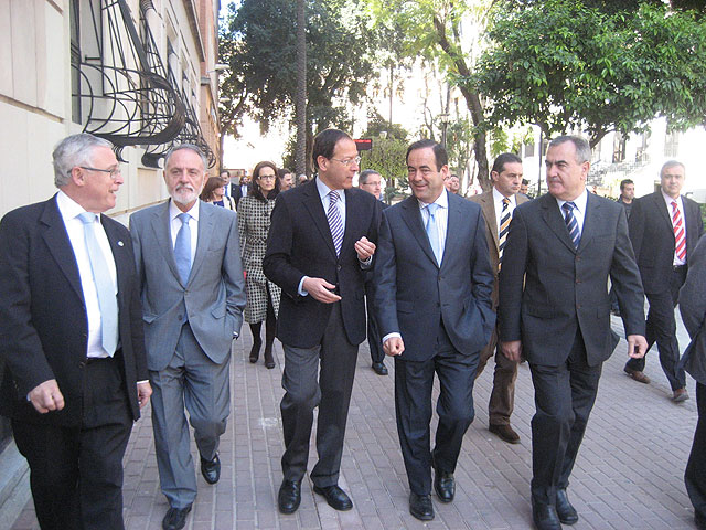 Cámara da la bienvenida a Murcia a los asistentes al IV Congreso de Derechos Humanos, Derecho Penal y Criminología - 1, Foto 1