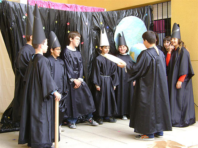 V Semana de Cultura del CEIP “Santiago” de Totana: Año Internacional de la Astronoma - 21