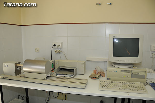 Autoridades municipales visitan el Centro Tecnolgico de la Artesana con motivo del dcimo aniversario de esta sede regional - 15