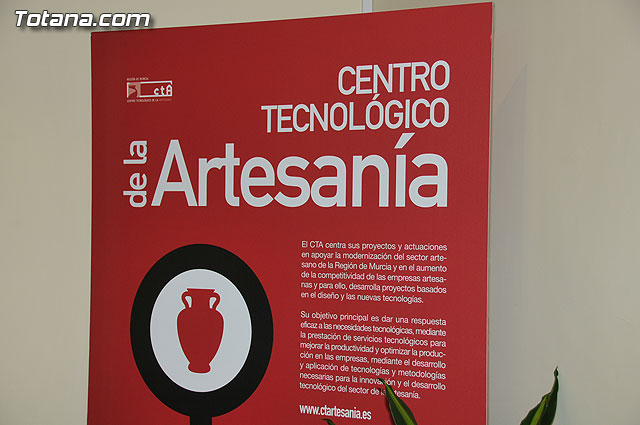 Autoridades municipales visitan el Centro Tecnolgico de la Artesana con motivo del dcimo aniversario de esta sede regional - 22