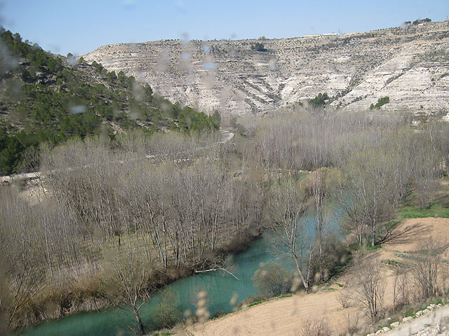 La Asociacin de Amas de Casa y Usuarios 