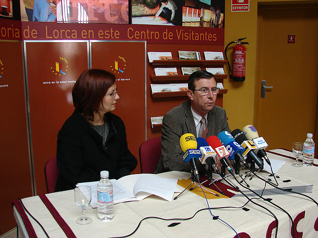 Talleres, conciertos, exhibiciones ecuestres y de cetrería y degustaciones gastronómicas conmemoran el VI cumpleaños de la Fortaleza del Sol - 1, Foto 1